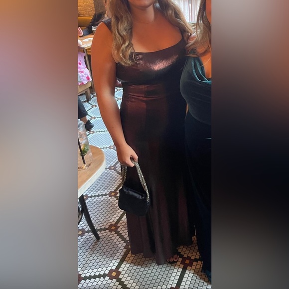 LAUNDRY BY SHELLI SEGAL
METALLIC FRONT SLIT SLEEVELESS MAXI GOWN, Sz 14, worn 1x - Picture 1 of 5